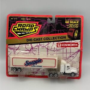 Road Champs Snapple Kenworth Tractor Trailer HO Scale 1994 MOC
